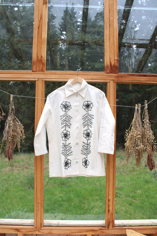 Accidente Con Flores Baba Button Up