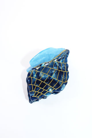 Blue Conch Hair Claw