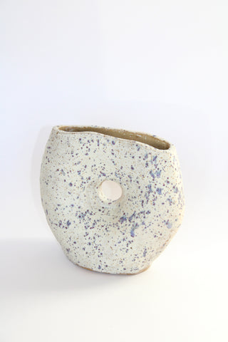 O vase by Annie Raysse