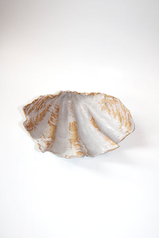 Clamshell Sculptural Dish in Natural