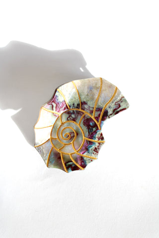 Hand-Painted Sundial Shell Claw Hair Clip in Mother of Pearl